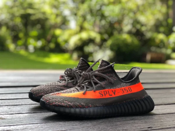 350v2 블랙 그레이 오렌지 Adidas Yeezy 350 V2 블랙 그레이 오렌지 코코넛 HQ7045