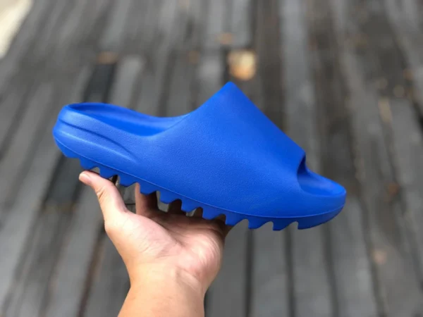 코코넛 슬리퍼 스카이블루 퓨어 오리지널 adidas Yeezy Slide "Azure" GAP 블루 ID413