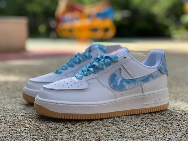 AF1 화이트 앤 블루 생고무 로우 벨크로 나이키 에어포스1/1 AF1 화이트 앤 블루 에어포스 생고무 캐주얼 스니커즈 DM1020-100