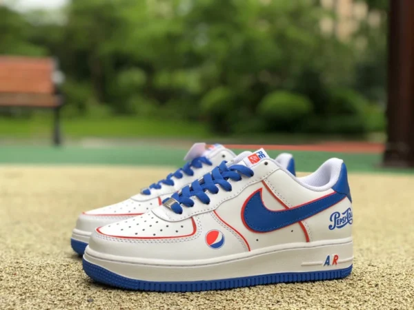 AF1 Pepsi low Nike Air Force 1'07 Low Pepsi 공동 브랜드 로우탑 에어포스 1 화이트 블루 및 레드 스니커즈 BS8856-113