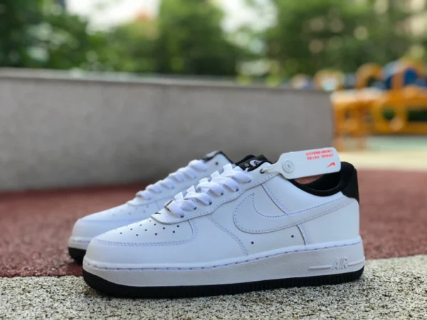 af1 화이트 블랙 로우 나이키 Nike AIR FORCE 1'07 남성 에어포스원 운동화 가을 신작 DR9867-102