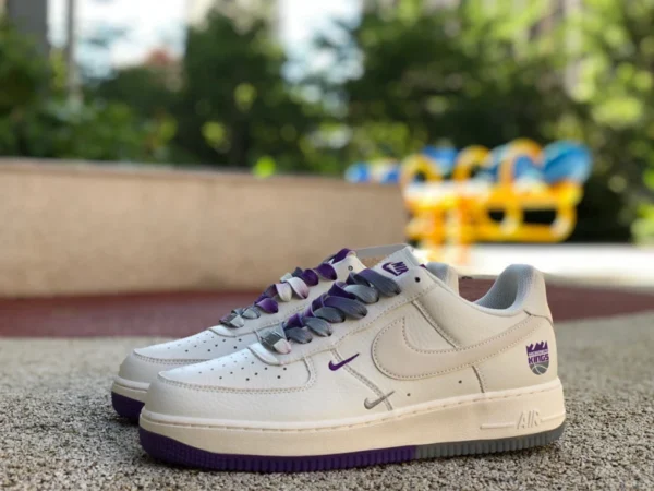 af1 화이트 퍼플 로우 나이키 Nike AIR FORCE 1'07 남성 에어포스원 운동화 가을 신작 nk6928-205