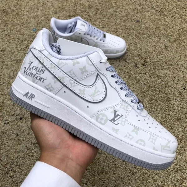 af1 화이트 그레이 lv 프린트 Nk 에어포스 1'07 LV8 로우 에어포스원 로우탑 캐주얼 스니커즈 DR9868-200