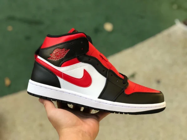 aj1mid 검정과 빨강 발가락 순수 오리지널 Air Jordan 1 Mid Bred Toe 검정과 빨강 발가락 미드탑 농구화 554724-079