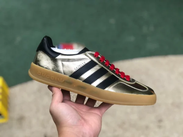 구찌 공동 브랜드 아디다스 골드 블랙 및 레드 adidas Originals x Gucci Gazelle 공동 브랜드 클래식 캐주얼 스니커즈 블랙 레드 골드