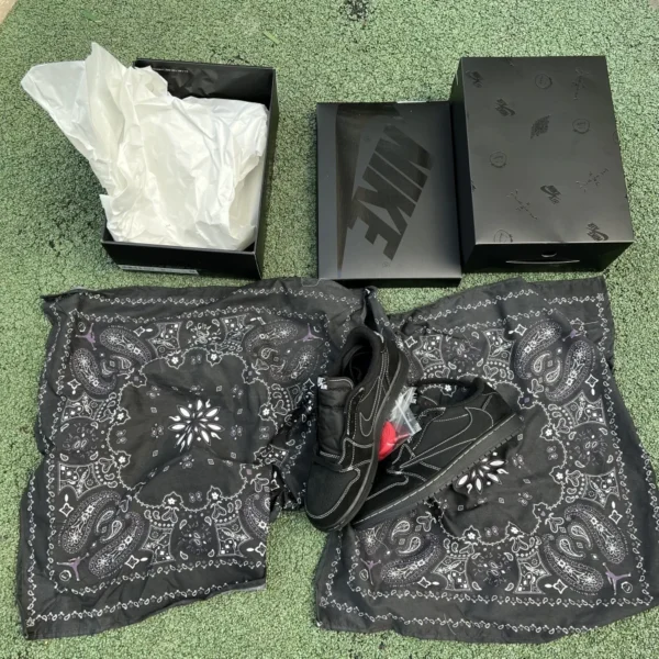 aj1 바브 로우 블랙 캣 컷 피스 퓨어 오리지널 Travis Scott x Air Jordan 1 Low OG "Black Phantom" 바브 5.0 D