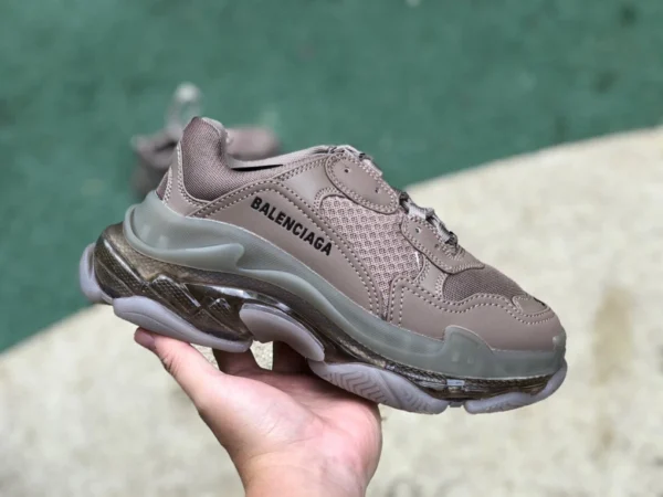 Balenciaga 에어 쿠션 브라운 Balenciaga Balenciaga Traple S 새로운 3세대 크리스탈 에어 쿠션 아빠 신발 남성 및 여성 운동화