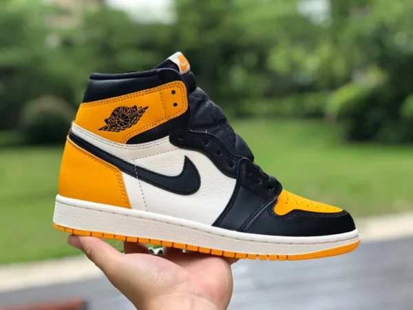 aj1 검정색과 노란색 발가락 순수 오리지널 Air Jordan 1 High OG "Yellow Toe" aj1 검정색과 노란색 발가락 555088-711