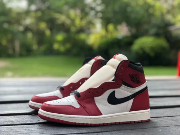 aj1 시카고 신형 AIR JORDAN 1 "CHICAGO REIMAGINED" 화이트 및 레드 DZ5485-612