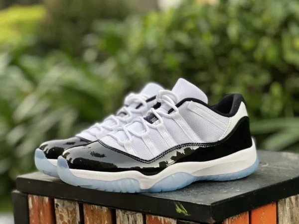 aj11 흑백 low 여성 실물 사진 Air Jordan 11 AJ11 Low Concord Kangkou 흑백 GS 528896-153