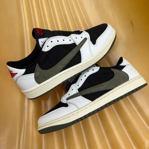 aj1 바브 로우 탑 올리브 그린 채널 오리지널 장인 정신 Travis Scott x Jordan Air Jordan 1 Low "미디엄 올리브 조인트 모델 내마모성 미끄럼 방지 블랙 및 그린 올리브 바브 5.0 DZ4137-106