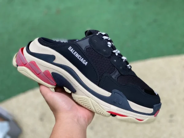 Balenciaga 하프 슬리퍼 검정 및 빨강 Balenciaga Triple S 패브릭 로고 자수 남성용 패션 샌들