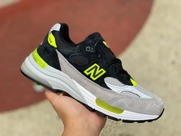 NB992 그레이 블랙 그린 NEW BALANCE 뉴발란스 992 고급 지향 아메리칸 쿠셔닝 레트로 프레지덴셜 런닝 슈즈 M992TQ