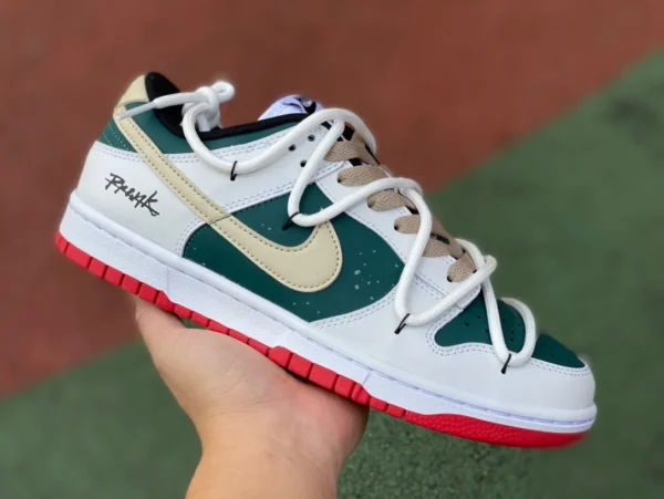 덩크 스트랩 화이트 & 그린 Nike Dunk Low 로우컷 스니커즈 FD9762-061