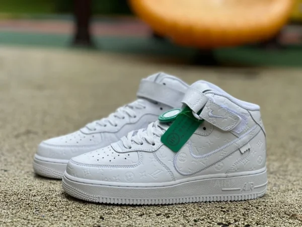 Air Force AF1 LV 퓨어 화이트 미드탑 Nike/Nike Air Force 1 x LOUIS VUITTON 패셔너블 캐주얼 스포츠 내마모성 스니커즈